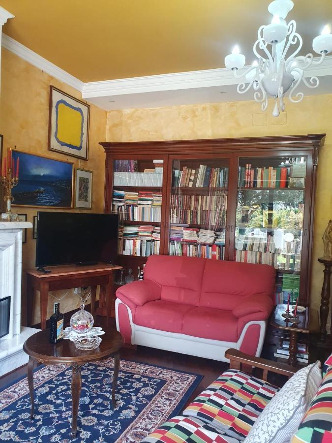 Ospitalita Il Noce Bed & Breakfast Brusciano Exterior photo